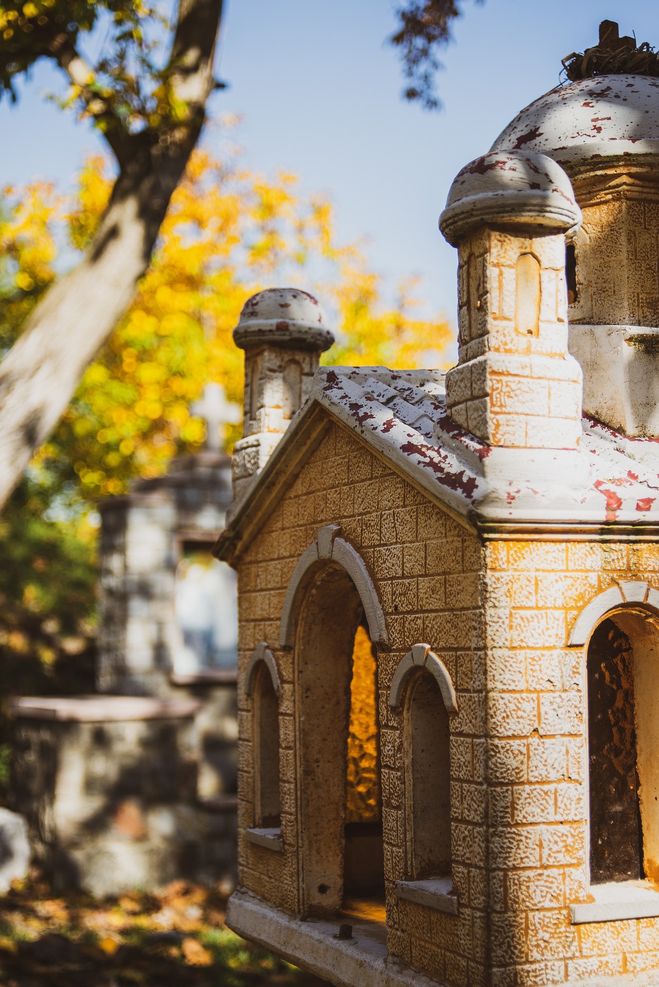 An example of weathering plastic model buildings An example of weathering plastic model buildings